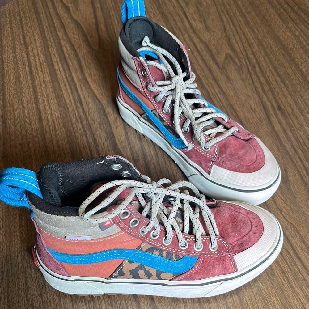 Vans Women’s 5.5 Men’s 4 Pomegranate Leopard High Top Sneakers